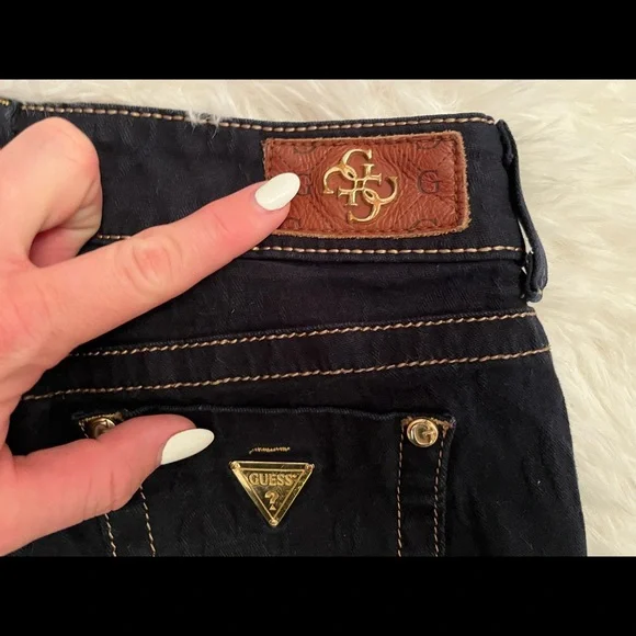 Guess jeans - Picture 3 of 10